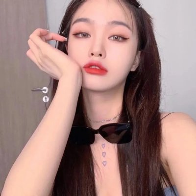 他有一张鲍嘉的脸